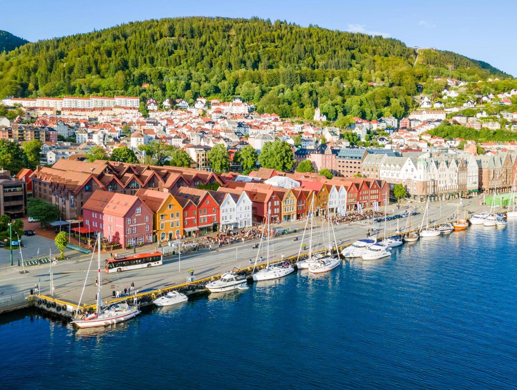 View To Bryggen - Renovated Dec 24 - Historic Cobblestone Street Bergen Exterior foto